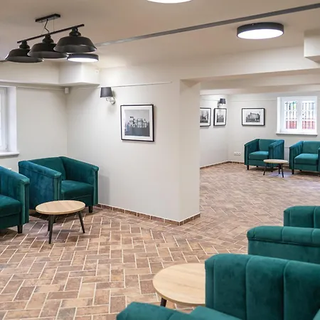 فندق Dwor Skrzynki