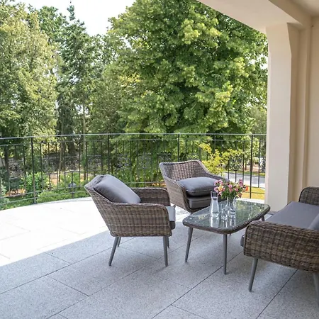 Hotel Dwor Skrzynki Skrzynki (Poznan)